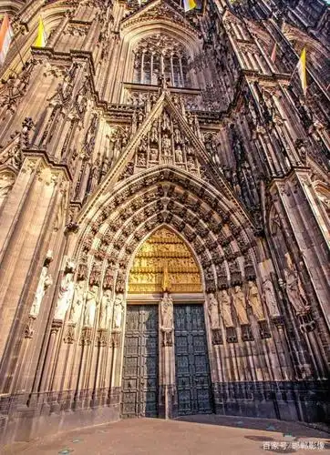 科隆大教堂,是位于德国科隆的一座天主教堂,是科隆市的标志性建筑.