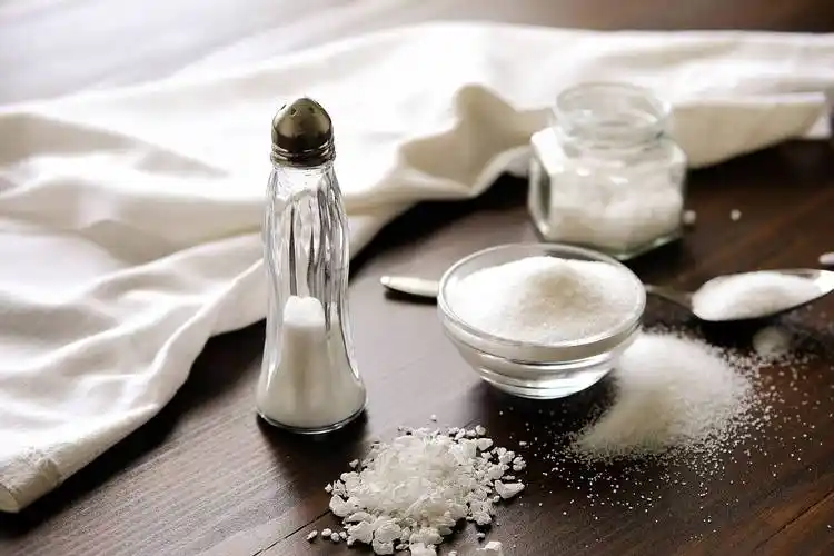 狐大医 | 高盐饮食伤血管!这三类常见食品是"含盐大户"