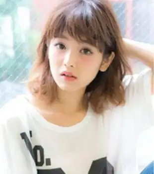 碎刘海怎么剪 女生碎刘海剪法效果图