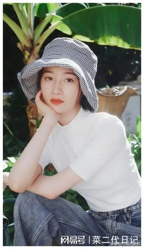 女星混娱乐圈有多惨被占便宜也只能一边阻挡一边陪笑