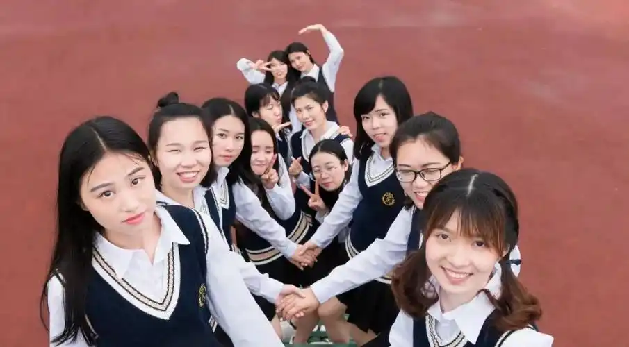 毕业照的100种拍法,个个简单易学!