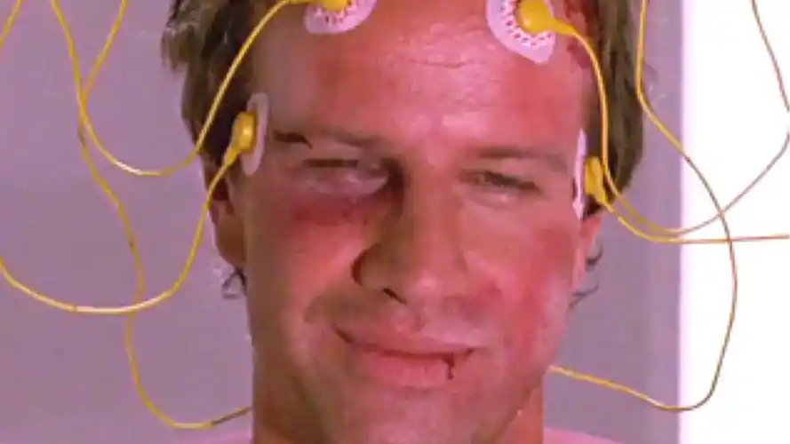 《魔鬼武器2》未来监狱最残忍的酷刑,你能坚持几天?#科幻