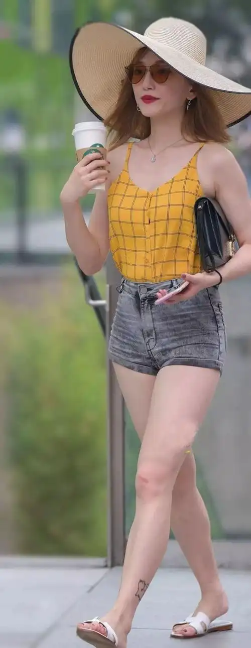 大粗腿流行回来了?你还在"嫌弃"自己的腿粗吗?