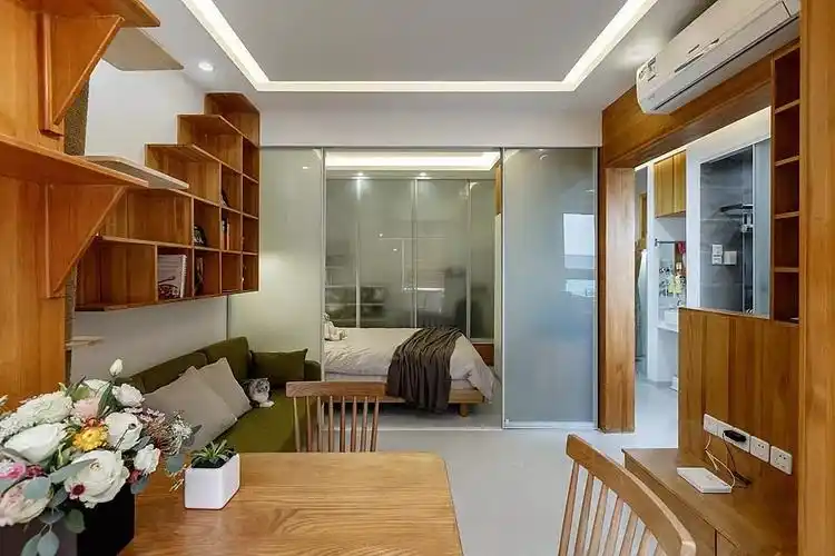 客餐厅大家对于小户型的印象大多就是拥挤狭窄,但是今天的案例和大家