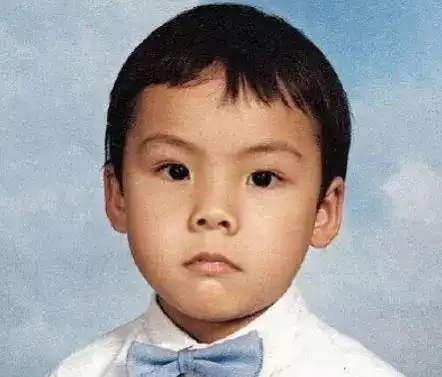 看明星小时候照片,猜猜他们谁是谁?