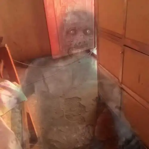 这是我拍到的鬼,小心把你吓出心脏病.