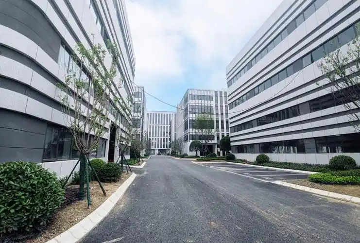 【21图】主城区全新工业园区厂房出租出售可办理生产环评租金可享受