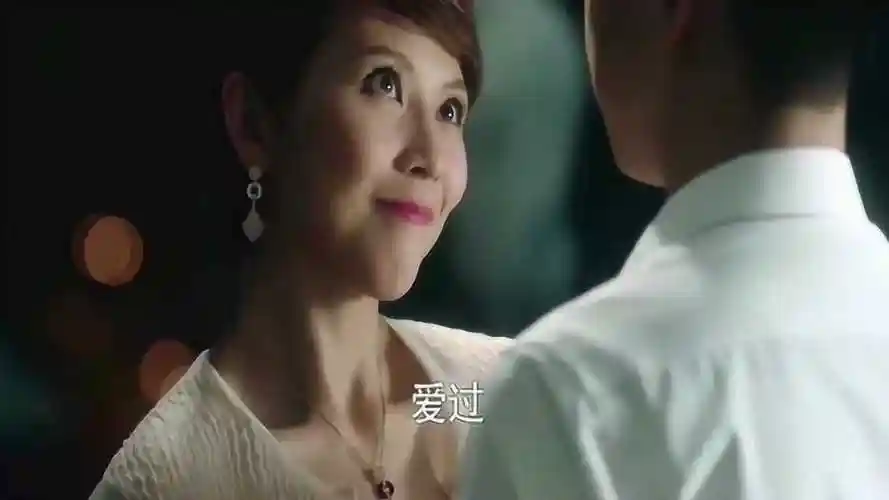 海上嫁女记王雷蔡少芬浪漫吻戏满屏荷尔蒙的味道