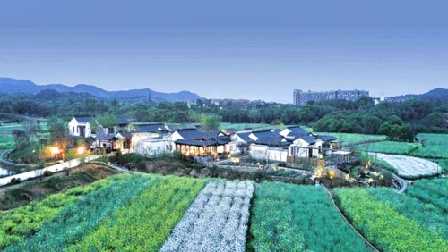 身心惟安最不易是寻一处蓝城云梦桃源小镇偷得浮生半日闲