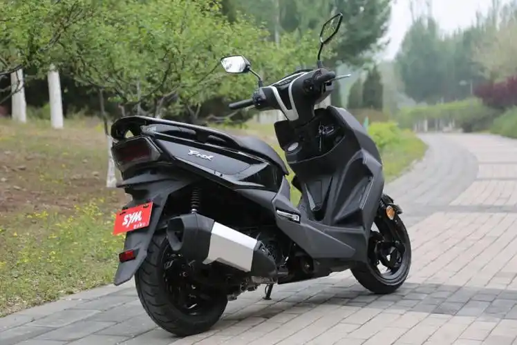 实拍三阳fnx150 重塑小排量运动踏板标杆