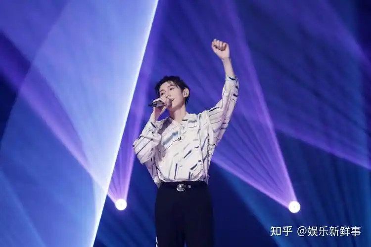 王源谁是宝藏歌手再唱姑娘轻轻吟唱太甜了