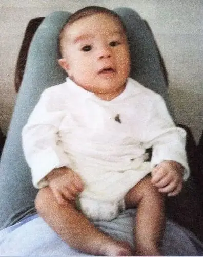 梁洛施儿子取名"李长治"