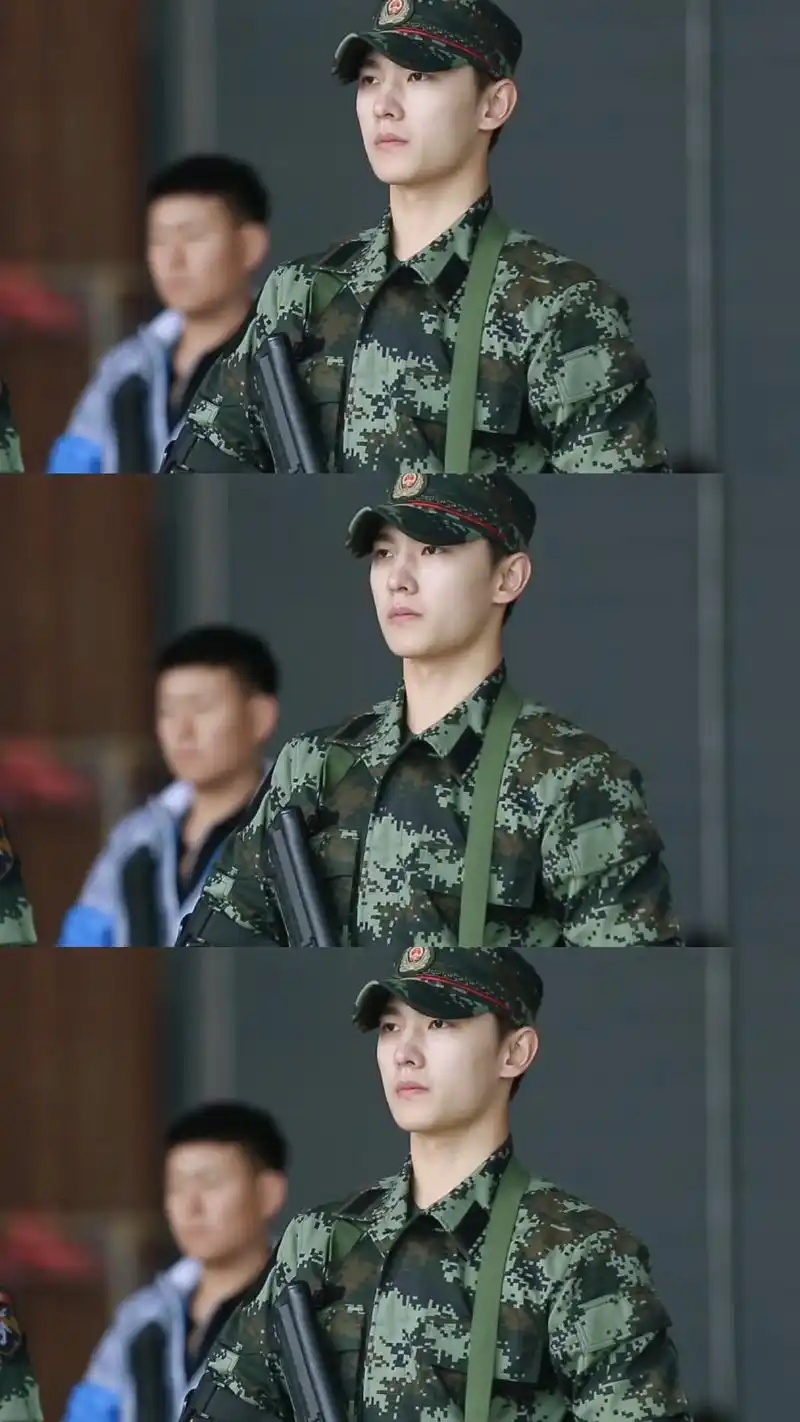 杨洋寸头穿军装真的a到爆!