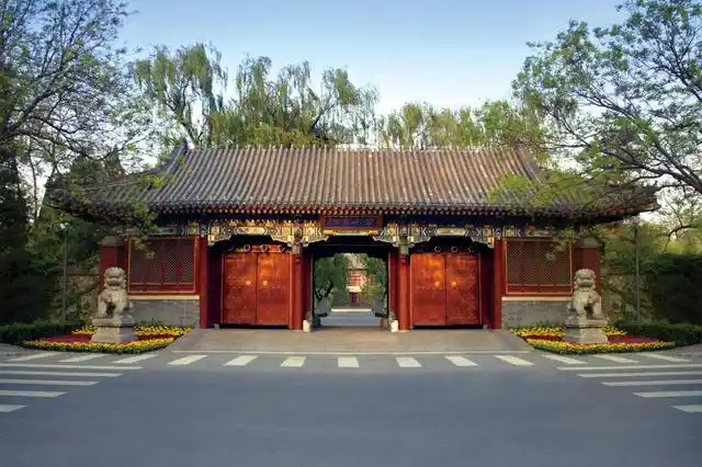 大学校门也是风景之北京篇