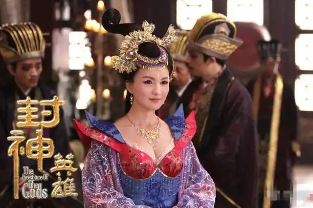 郑亦桐发声明辟谣否认退出娱乐圈 怒斥不良自媒体|封神英雄榜|微博