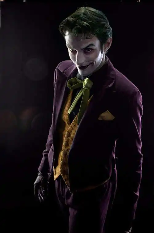 这是 anthony misiano cos的小丑,神还原,希望能帮到你