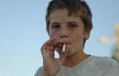 健康频道 心理护航 专家 > 正文   "小学生喝酒,在许多家长看来只是