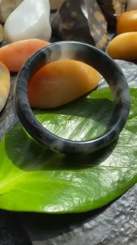 金丝玉青花手镯山水墨画