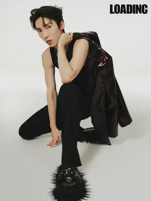 赵磊7015loading杂志封面,毕业后个人首封!__财经头条