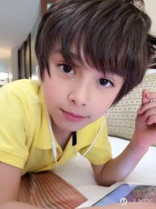 这麼可爱一定是男孩子!韩国与澳洲混血儿的无敌魅力