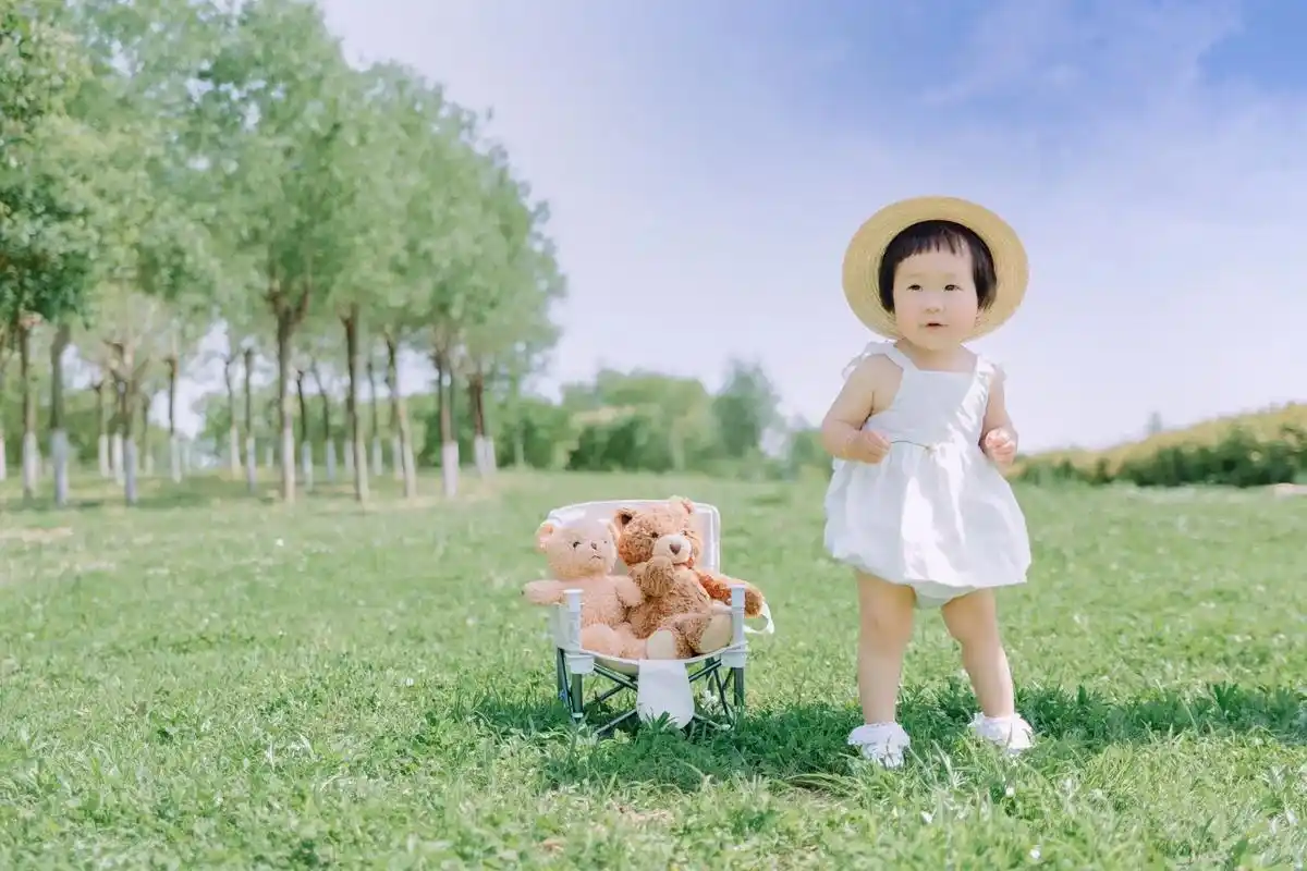 外景里的小宝宝.夏日当然要出去兜风啦!#青岛即墨明珠儿童摄影 - 抖音