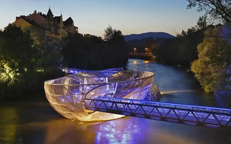 世界风光奥地利格拉茨城市风光高清电脑桌面壁纸