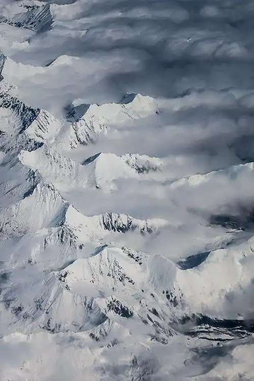 航拍中国最美航线之-俯视群山