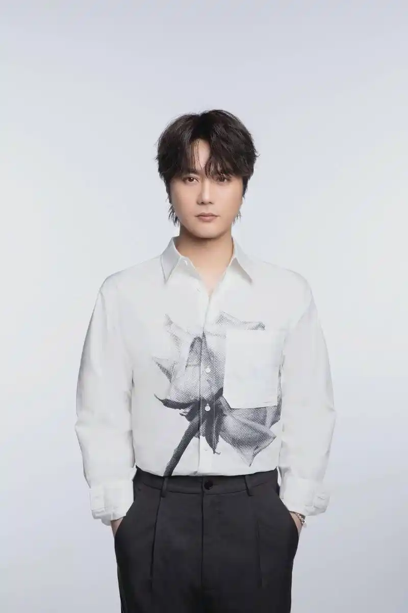 《谁是宝藏歌手》收官 陆虎用作品赢得观众