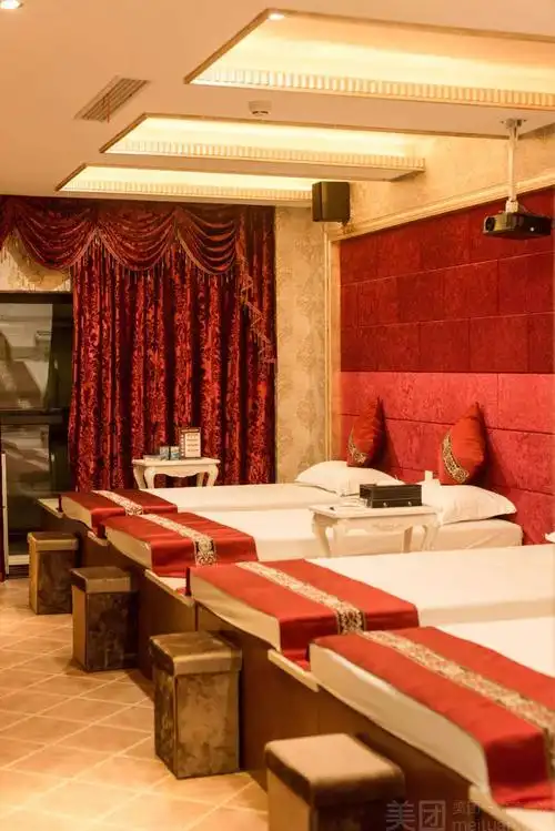 足疗按摩 沙坪坝区 大学城 印象影院式足浴       服务流程时长:换鞋