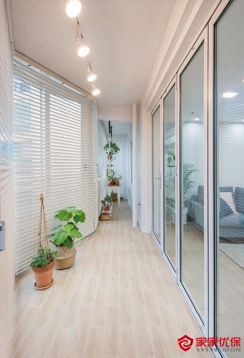 阳台一分为二隔断设计,这样设计功能多样化更省空间!