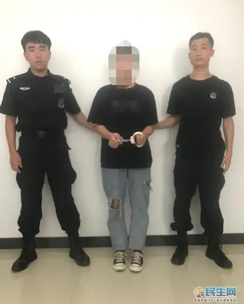 芜湖警方一天内抓获八名男男女女!嫌疑人被抓照片全曝光