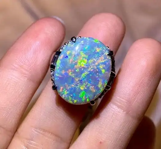 欧泊的多彩世界