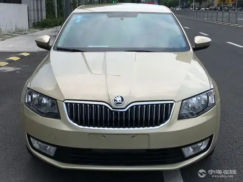 斯柯达明锐新款香槟色93万个人车喜欢别错过可按揭