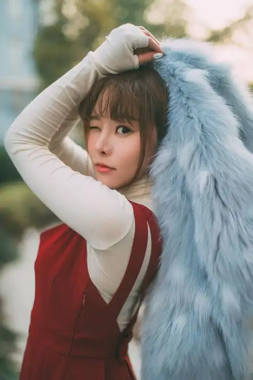 远不要怪别人不帮你,也永远别怪他人不关心你,活在世上,我们都是独立