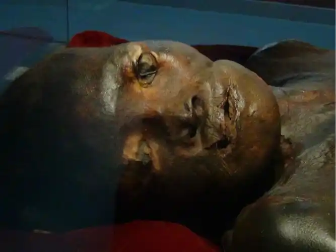 西行漫记之新疆篇(北疆 干尸全览:乌鲁木齐,吐鲁番,北屯,布尔津