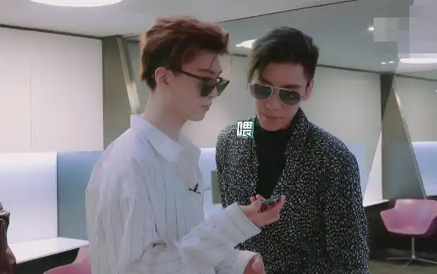 范丞丞和尤长靖通话他说完这句话全网炸锅网友情商负数