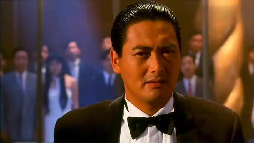 赌神忘了带钱,就去麻将馆赌了几局,瞬间变成富豪赌神