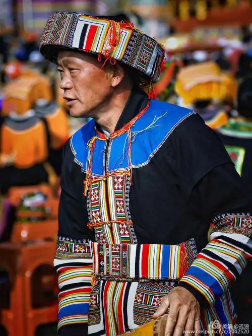 湘粤桂边界瑶族服饰管窥