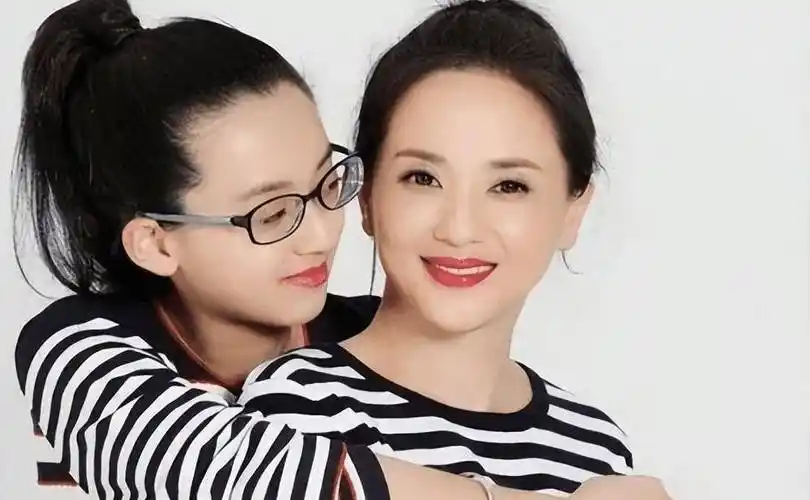 陶慧敏是一个很善良的人,也是一个懂得感恩的人,她深知丈夫的辛苦付出