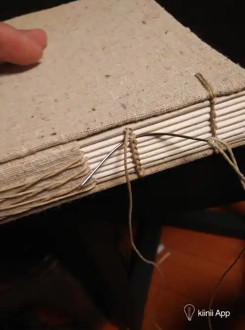 手工书欧式装订本脊加带制作教程