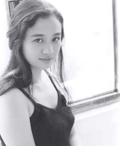 中戏"五金花"之首伍宇娟:34年前"一脱成名",今56岁气质依旧__财经头条