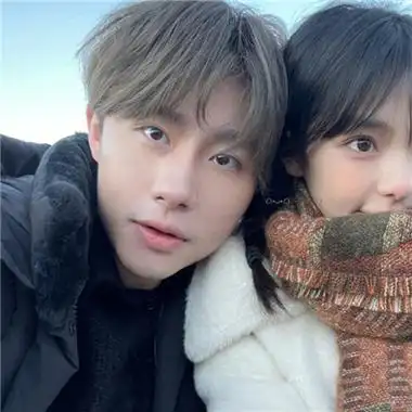 真人氛围感超甜的ins高级情头 质感很流行的绝美情头_情侣头像_美头网