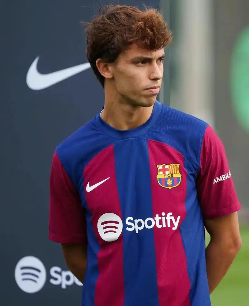 7515若昂·菲利克斯知道成为巴萨球员的唯一途径就是在经济上做出