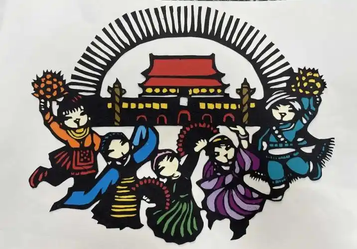 青教院附中 袁梓涵▲《手足力量》朱家角中学 韩怡欣▲《民族文化代代