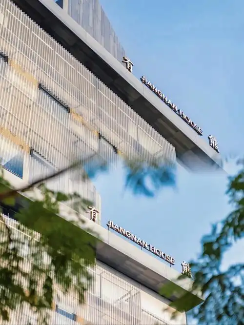 深圳有熊酒店一晚6000的酒店到底有多绝