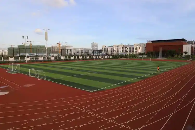 南宁市第一中学百年传承底蕴深厚引领学生做更好的自己