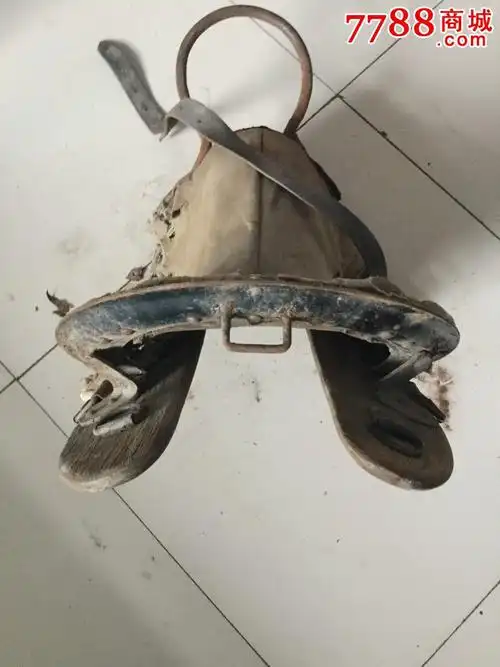 60-70年代军人牛皮铁马鞍历史的回顾