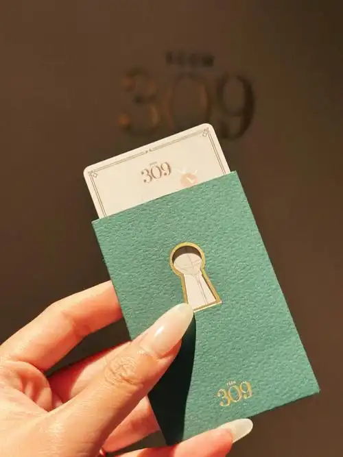 藏在酒店房间里的隐秘酒吧凭房卡入内酒很不错哦91#香港酒吧#香港