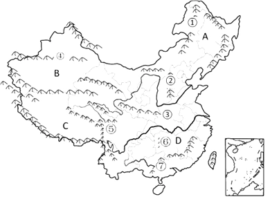 (2017八上·雅安期中)      读中国地形图,完成下列问题.