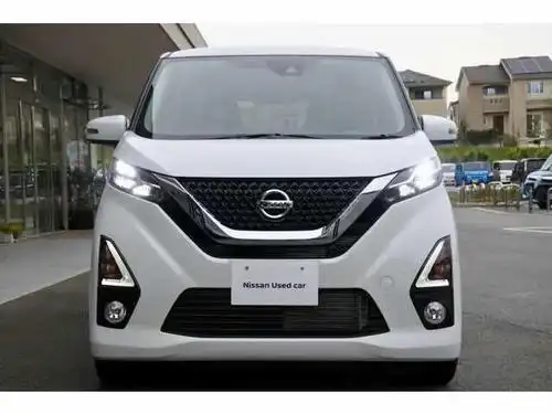 日产犀利的小型面包车